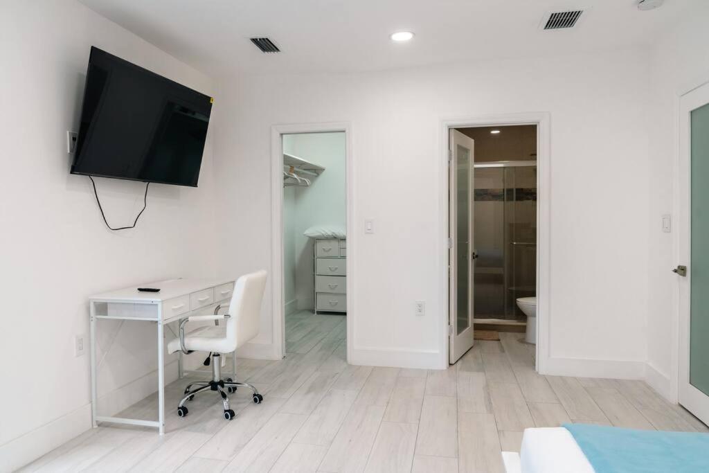 Luxury Retreat 3B ,2Ba Pool , Coral Gables Center Villa Miami Exterior foto