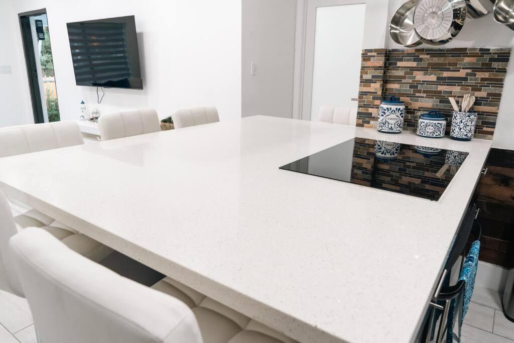 Luxury Retreat 3B ,2Ba Pool , Coral Gables Center Villa Miami Exterior foto