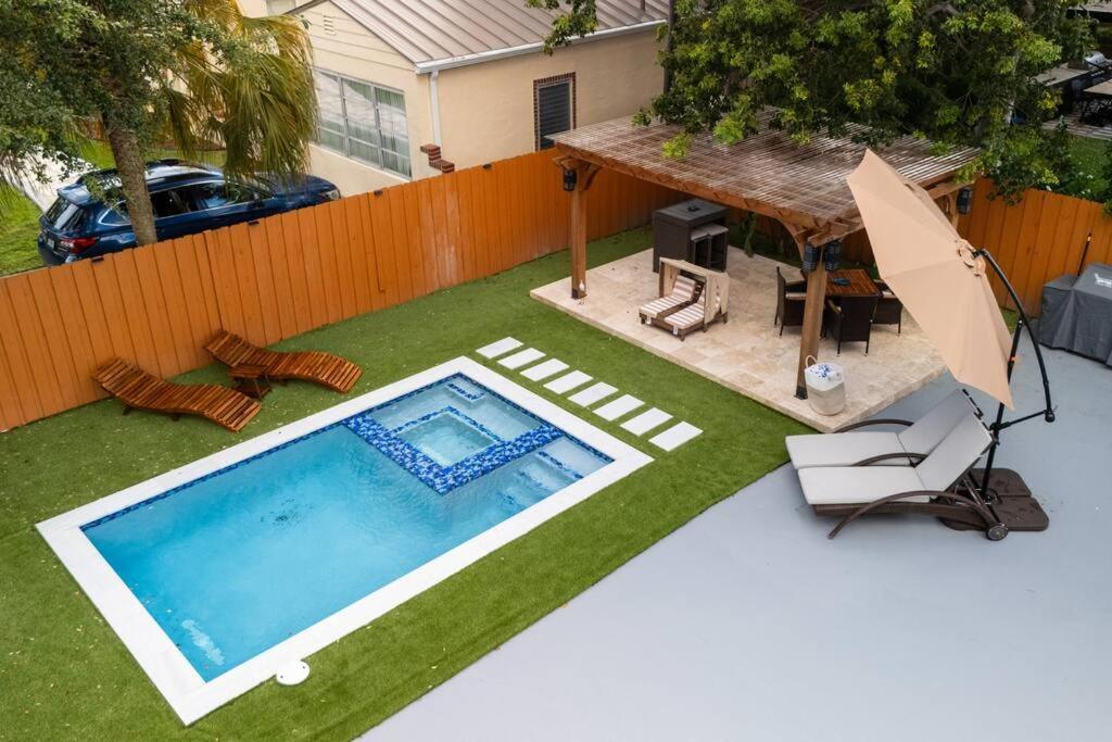 Luxury Retreat 3B ,2Ba Pool , Coral Gables Center Villa Miami Exterior foto