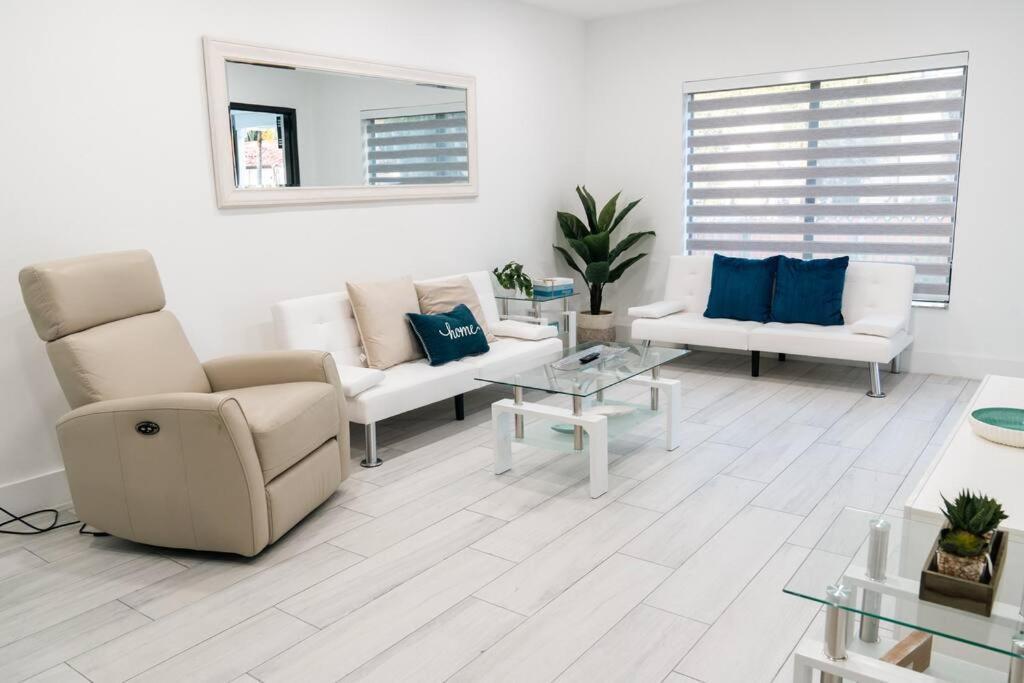 Luxury Retreat 3B ,2Ba Pool , Coral Gables Center Villa Miami Exterior foto